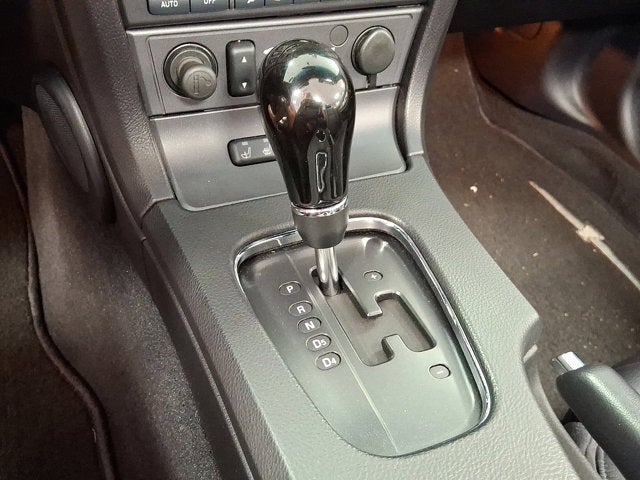 2004 Ford Thunderbird Deluxe