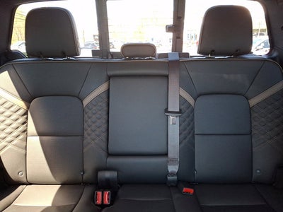 2023 GMC Canyon Base
