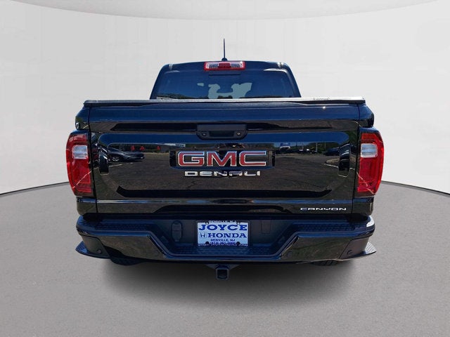 2023 GMC Canyon Base