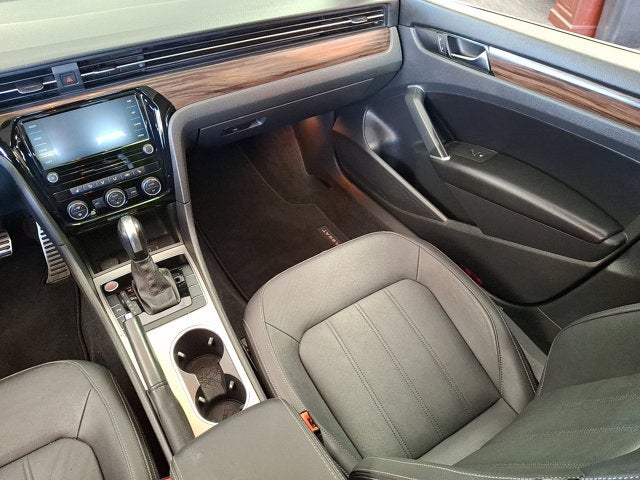 2022 Volkswagen Passat 2.0T Limited Edition
