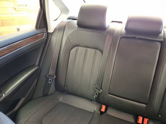 2022 Volkswagen Passat 2.0T Limited Edition