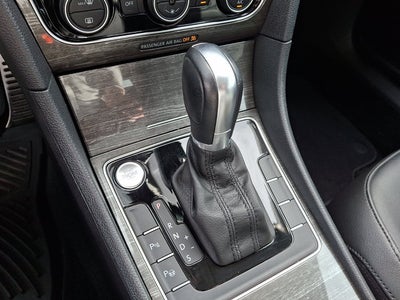 2017 Volkswagen Passat 1.8T SEL Premium