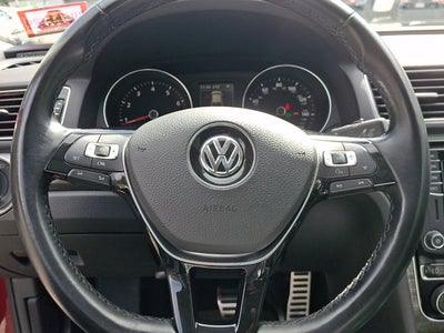 2017 Volkswagen Passat 1.8T SEL Premium