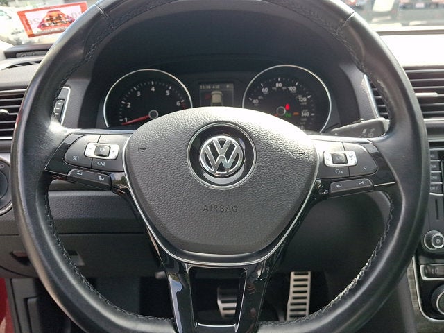 2017 Volkswagen Passat 1.8T SEL Premium