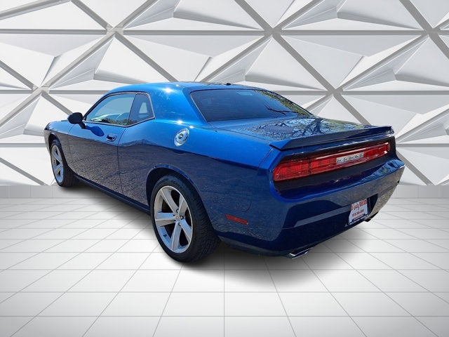 2009 Dodge Challenger Base