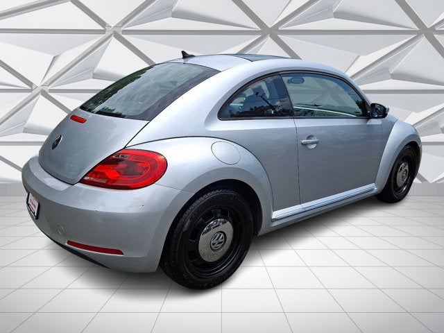 2014 Volkswagen Beetle 2.5L w/Sun