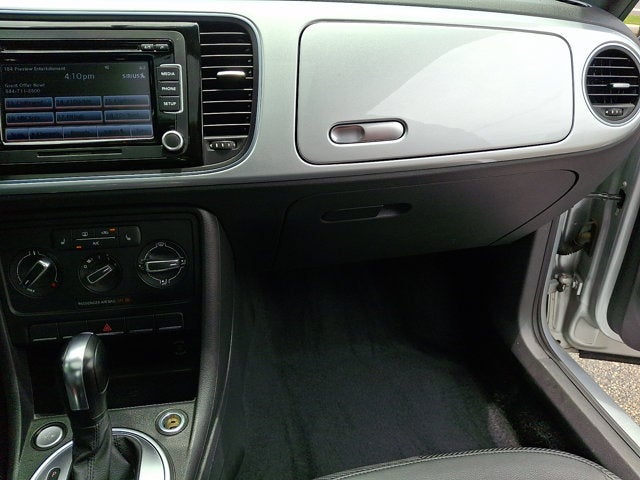 2014 Volkswagen Beetle 2.5L w/Sun