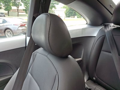 2014 Volkswagen Beetle 2.5L w/Sun