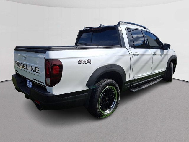 2026 Honda Ridgeline Black Edition Two-Tone