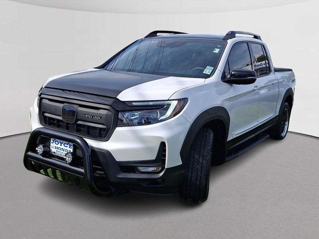 2026 Honda Ridgeline Black Edition Two-Tone