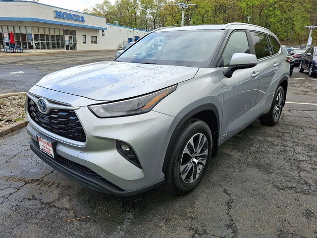 2023 Toyota Highlander Hybrid XLE