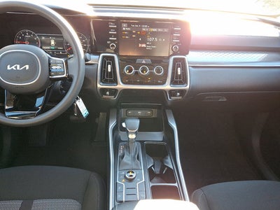 2023 Kia Sorento LX