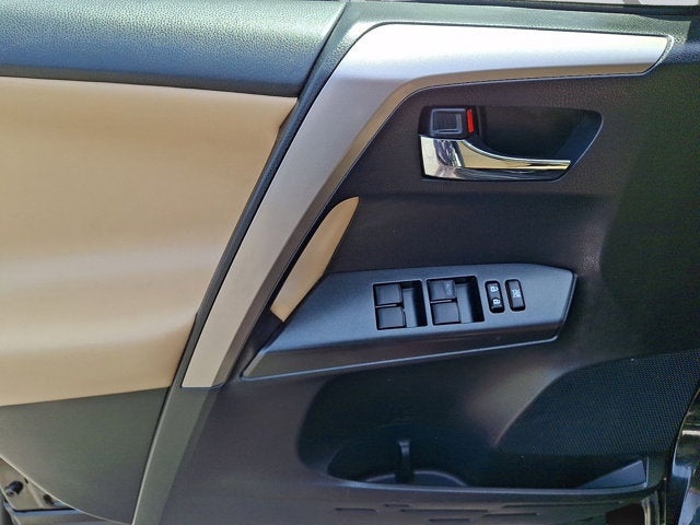 2018 Toyota RAV4 Hybrid XLE