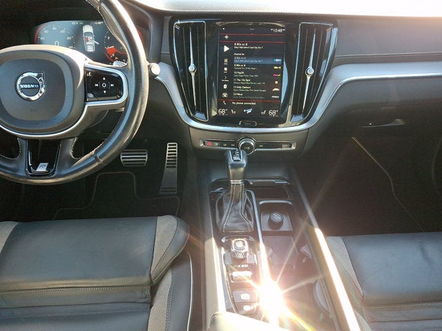 2020 Volvo V60 R-Design